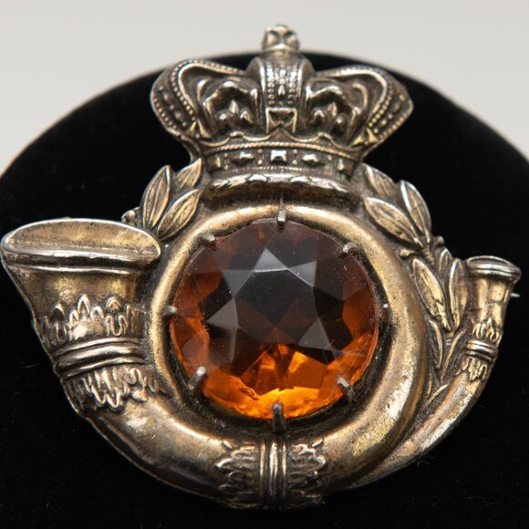 Agnew Jewelry - Agnew French Horn Crown Pendant Pin Amber Faced Stone Vintage Bronze